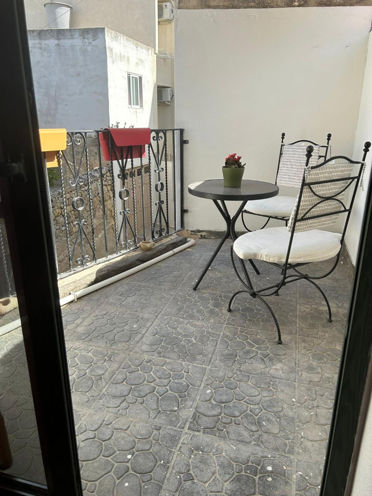 فندق Maleth House ناسار المظهر الخارجي الصورة
