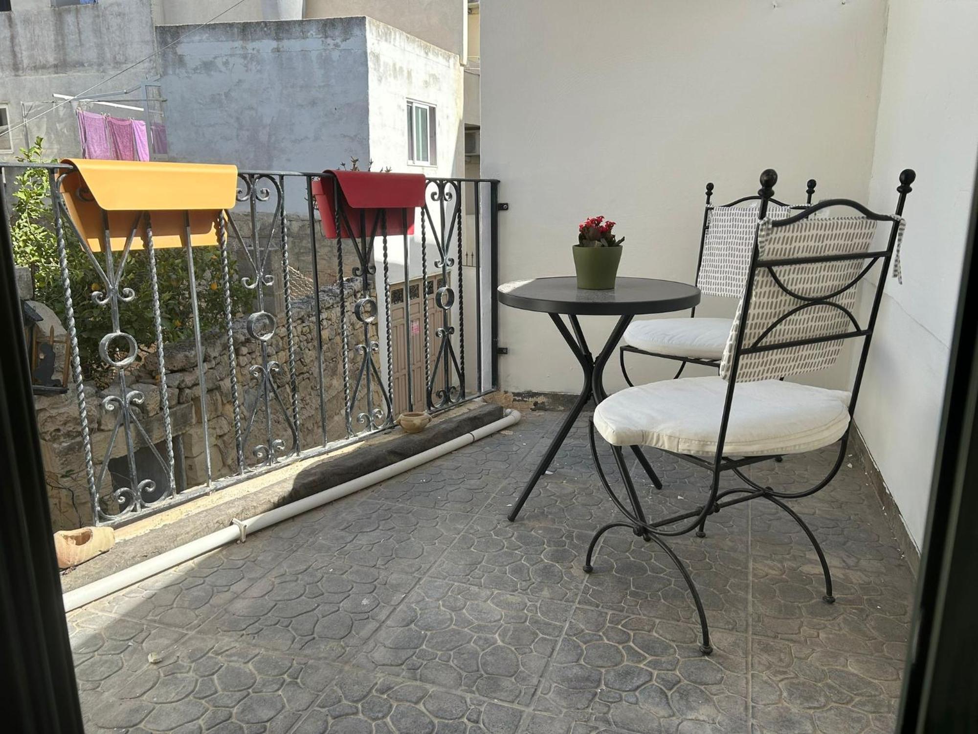 فندق Maleth House ناسار المظهر الخارجي الصورة